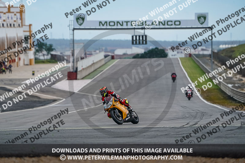 cadwell no limits trackday;cadwell park;cadwell park photographs;cadwell trackday photographs;enduro digital images;event digital images;eventdigitalimages;monteblanco trackday photographs;no limits trackdays;peter wileman photography;racing digital images;trackday digital images;trackday photos